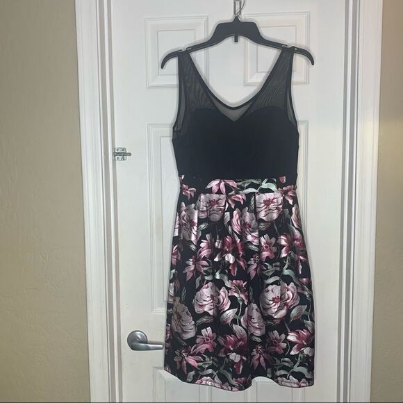 Enfocus Studio Black Floral A Line Dress Size 8 - Picture 1 of 9